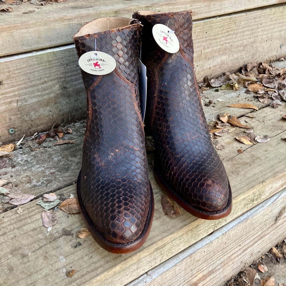 Idyllwind | Western Leather Ankle Boots - Picture 6 of 12